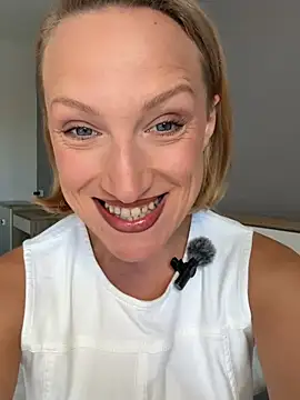 Snapshot of UmaTruewoman chatting on 04/26/26, 03:48 UmaTruewoman online show from 04/26/26, 03:48