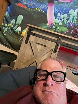 Snapshot of Mimmoromeo1973 chatting on 02/12/26, 05:41 Mimmoromeo1973 online show from 02/12/26, 05:41