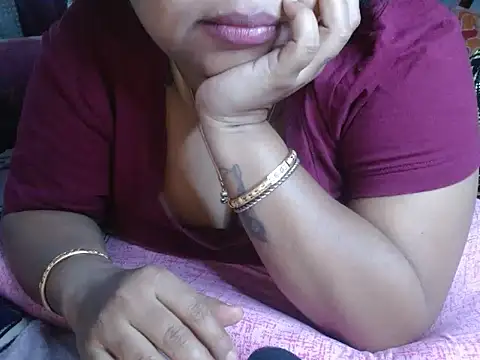 Snapshot of TASHa009 chatting on 12/27/24, 01:11 TASHa009 online show from 12/27/24, 01:11