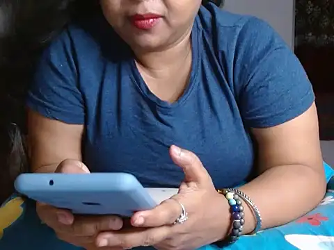 Snapshot of TASHa009 chatting on 03/20/25, 04:42 TASHa009 online show from 03/20/25, 04:42