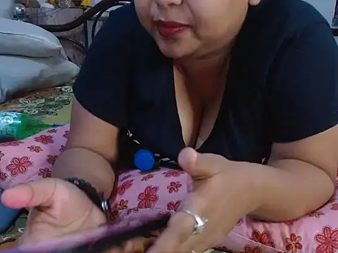 Snapshot of TASHa009 chatting on 09/25/25, 05:05 TASHa009 online show from 09/25/25, 05:05