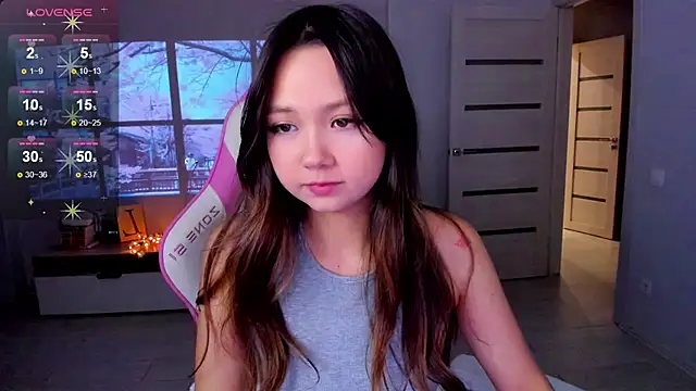 Fluffy Rose online show from 12/03/25, 02:48