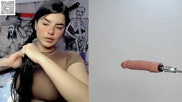 Snapshot of Tamaraa_wet chatting on 11/03/25, 02:57 Tamaraa wet online show from 11/03/25, 02:57