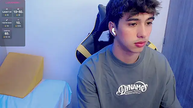 Jake tripp online show from 10/04/25, 03:26