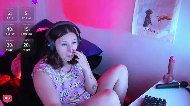 bonnie moon  online show from 06/27/26, 06:24