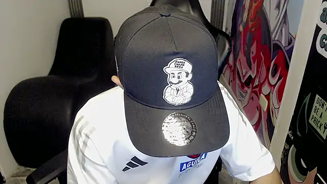 Snapshot of bby_santi chatting on 02/14/25, 01:40 bby santi online show from 02/14/25, 01:40