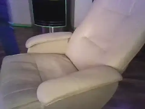 Snapshot of Minm666 chatting on 01/06/25, 09:11 Minm666 online show from 01/06/25, 09:11