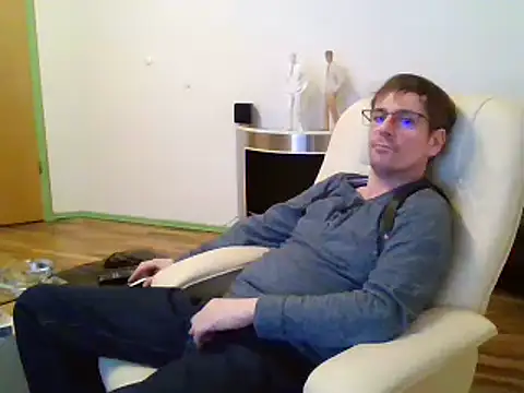 Snapshot of Minm666 chatting on 01/15/25, 10:57 Minm666 online show from 01/15/25, 10:57