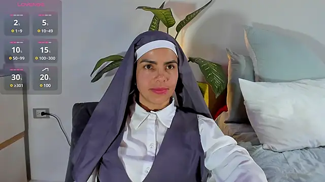 Snapshot of ClaraMariaMon chatting on 01/30/25, 06:43 ClaraMariaMon online show from 01/30/25, 06:43