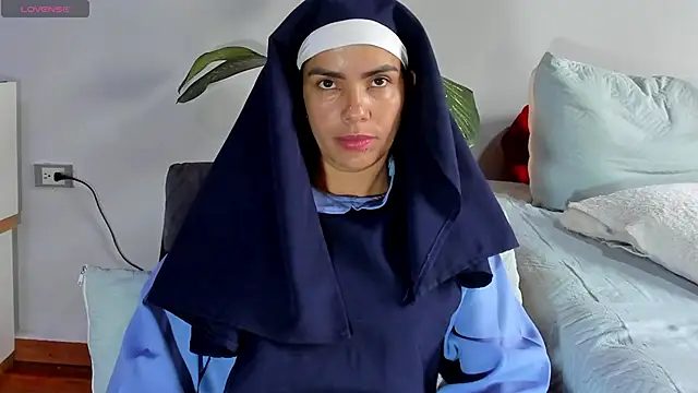 Snapshot of ClaraMariaMon chatting on 02/01/25, 04:00 ClaraMariaMon online show from 02/01/25, 04:00