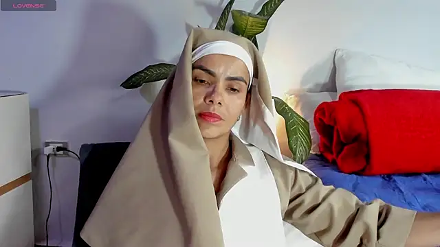 Snapshot of ClaraMariaMon chatting on 02/06/25, 04:03 ClaraMariaMon online show from 02/06/25, 04:03