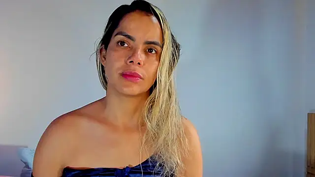 Snapshot of ClaraMariaMon chatting on 02/23/25, 02:46 ClaraMariaMon online show from 02/23/25, 02:46