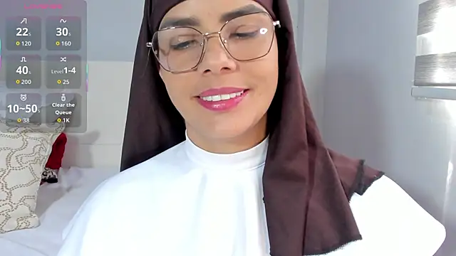 Snapshot of ClaraMariaMon chatting on 09/27/25, 03:39 ClaraMariaMon online show from 09/27/25, 03:39