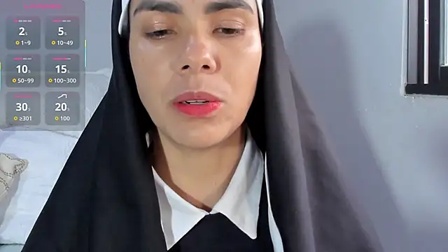 Snapshot of ClaraMariaMon chatting on 10/06/25, 02:25 ClaraMariaMon online show from 10/06/25, 02:25