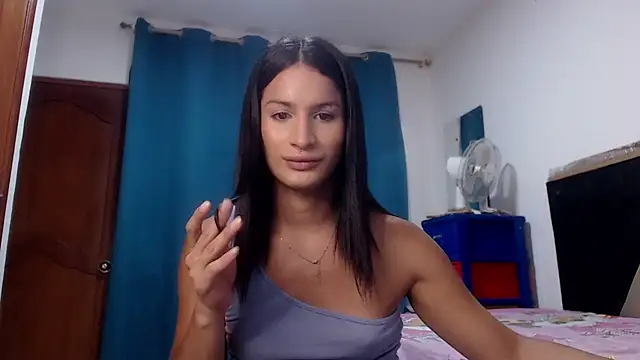 Snapshot of jennifer_ts chatting on 02/26/25, 10:20 jennifer ts online show from 02/26/25, 10:20