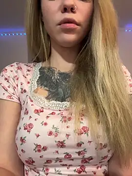 Highschoolpussy online show from 11/21/25, 07:12