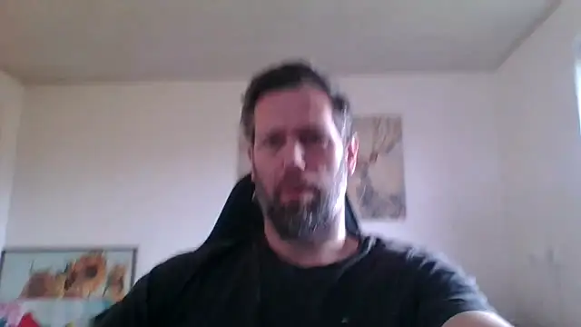 Snapshot of Gotta1 chatting on 04/10/26, 03:17 Gotta1 online show from 04/10/26, 03:17