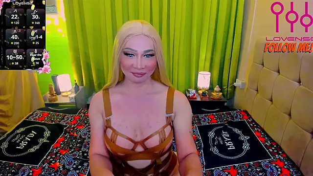 Snapshot of Absolute_Selfsucker_Lily chatting on 10/10/25, 09:41 Absolute Selfsucker Lily online show from 10/10/25, 09:41