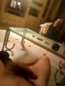 Snapshot of rush6983 chatting on 09/20/25, 01:06 rush6983 online show from 09/20/25, 01:06