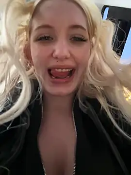 Milkyy wway online show from 12/19/25, 06:42