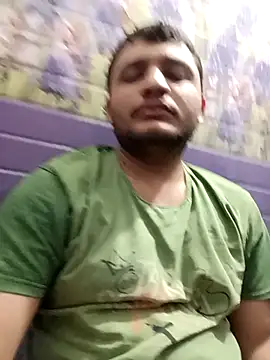 Snapshot of Naresh00766 chatting on 03/13/26, 06:58 Naresh00766 online show from 03/13/26, 06:58