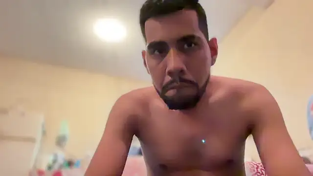 EnriquePersian197 online show from 01/15/25, 10:57