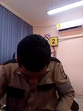 EnriquePersian197 online show from 01/27/25, 10:27