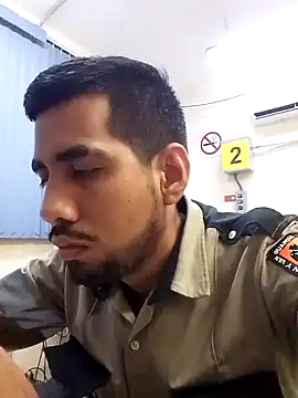 EnriquePersian197 online show from 01/29/25, 02:19