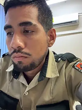 EnriquePersian197 online show from 02/01/25, 02:05