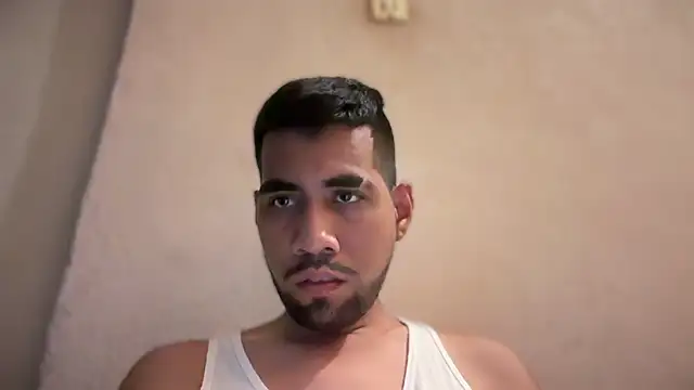 EnriquePersian197 online show from 02/12/25, 09:01