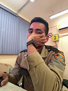 EnriquePersian197 online show from 02/20/25, 09:53