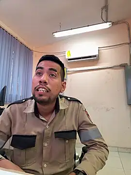 EnriquePersian197 online show from 03/10/25, 06:56