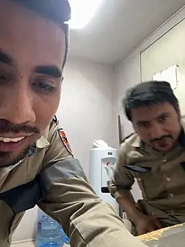 EnriquePersian197 online show from 03/12/25, 05:35