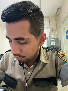 EnriquePersian197 online show from 03/19/25, 01:32