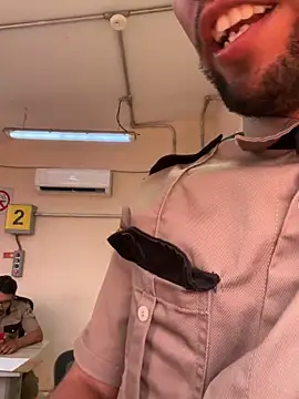 EnriquePersian197 online show from 04/30/26, 04:02