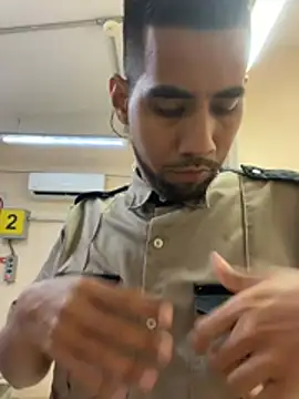 EnriquePersian197 online show from 05/06/26, 12:10