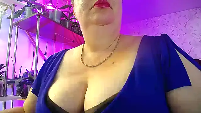 Snapshot of _Sweet_Woman chatting on 09/21/25, 04:58  Sweet Woman online show from 09/21/25, 04:58