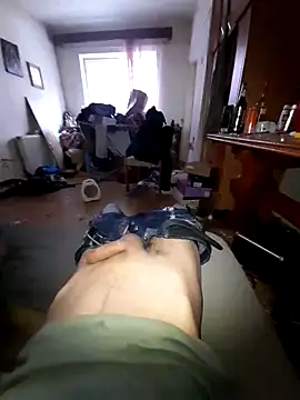 Snapshot of AndreiDts92 chatting on 03/07/25, 11:40 AndreiDts92 online show from 03/07/25, 11:40