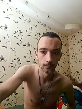 Snapshot of AndreiDts92 chatting on 03/08/25, 08:03 AndreiDts92 online show from 03/08/25, 08:03