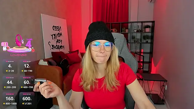 Snapshot of LadyIzabel chatting on 02/02/26, 02:38 LadyIzabel online show from 02/02/26, 02:38