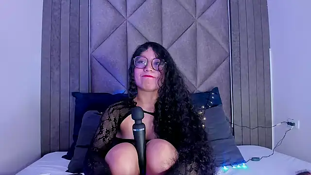 BriaConner  online show from 02/04/25, 09:49