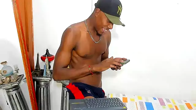 Snapshot of Darick_brown chatting on 03/05/25, 11:27 Darick brown online show from 03/05/25, 11:27