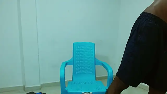 Snapshot of Darick_brown chatting on 09/18/25, 01:51 Darick brown online show from 09/18/25, 01:51