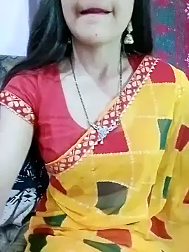 Snapshot of Bulbul_02 chatting on 03/08/25, 08:33 Bulbul 02 online show from 03/08/25, 08:33