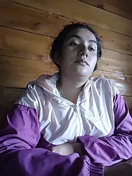 Snapshot of Hellen_Alex chatting on 01/11/26, 03:06 Hellen Alex online show from 01/11/26, 03:06