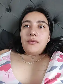 Snapshot of Hellen_Alex chatting on 01/14/26, 02:12 Hellen Alex online show from 01/14/26, 02:12