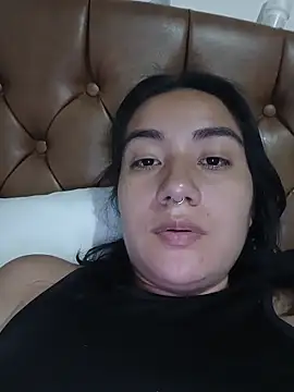 Snapshot of Hellen_Alex chatting on 03/02/26, 02:46 Hellen Alex online show from 03/02/26, 02:46