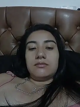 Snapshot of Hellen_Alex chatting on 03/05/26, 02:24 Hellen Alex online show from 03/05/26, 02:24