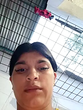 naughty-girl01 online show from 01/05/25, 11:15