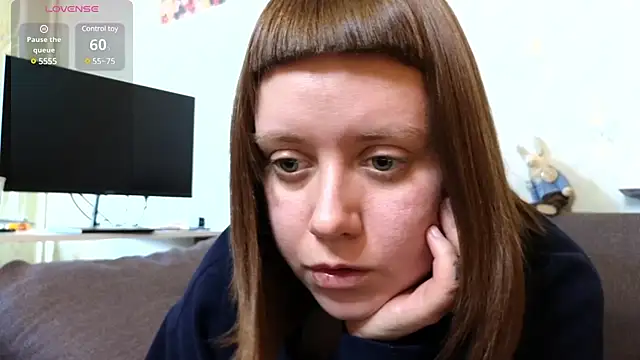 June shy0 online show from 02/26/25, 11:09